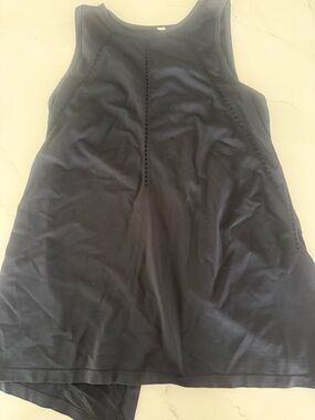 Black Sleeveless Tunic Top